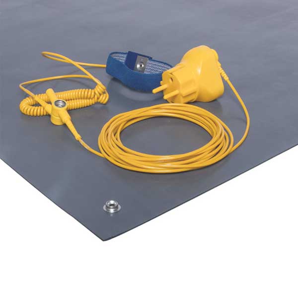 Anti-Static Rubber Mat for Sensitive Electrical Applications