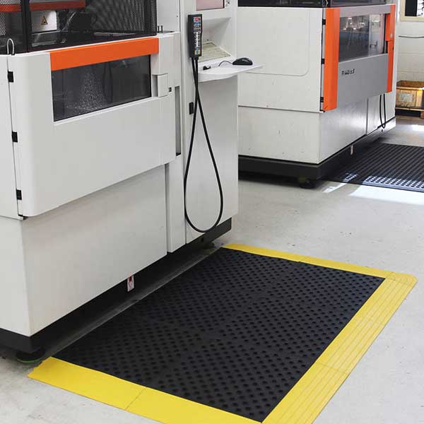 Heavy Duty Slip Resistant Work Mat Tile with Accessories